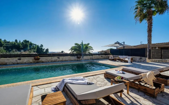 Palmrise Luxury Villas - Thea Villa