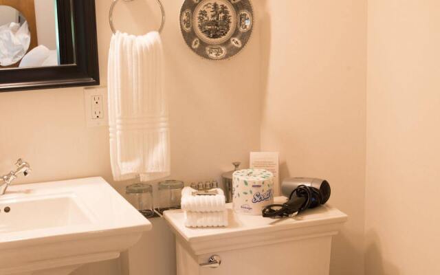 The Little Inn of Bayfield