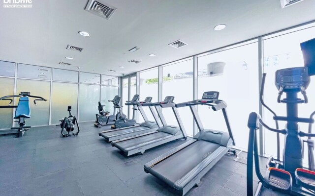 bnbme | U Bora Towers | 3 + Maids