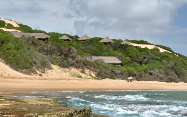 Machangulo Beach Lodge