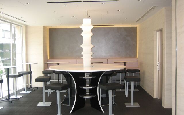 Hotel Villa Fontaine Tokyo - Hatchobori