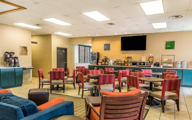 Quality Inn & Suites Zanesville City Center