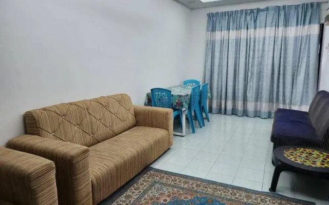 Cozy Terraced Klia Sepang