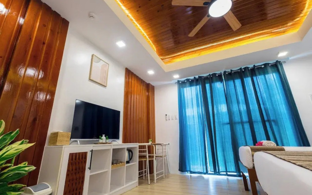 E L Westensee Resort