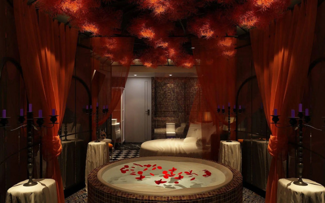 Swan of Love Shenzhen Luohu Hotel