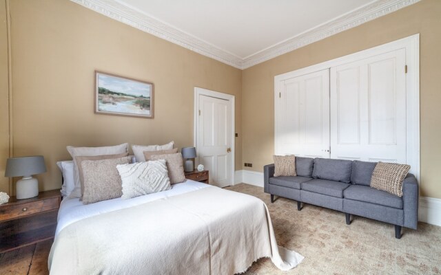 The New Cross Premier Room