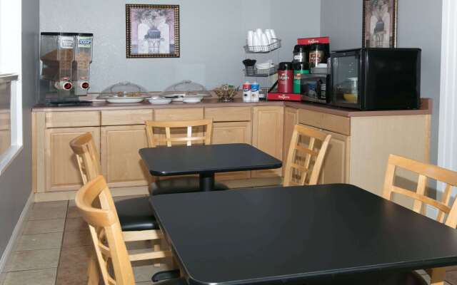 Knights Inn Longview