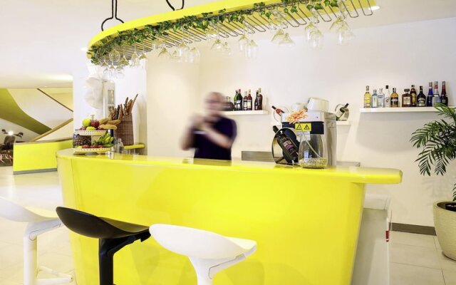 Hotel Ibis Styles Bandung Braga