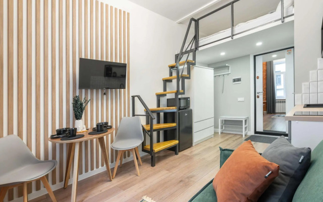 Метры в центре на улице Гатчинская 2/54