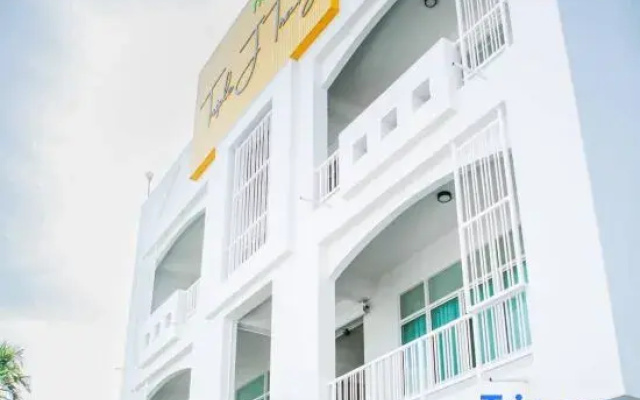 Triple J hotel Trang