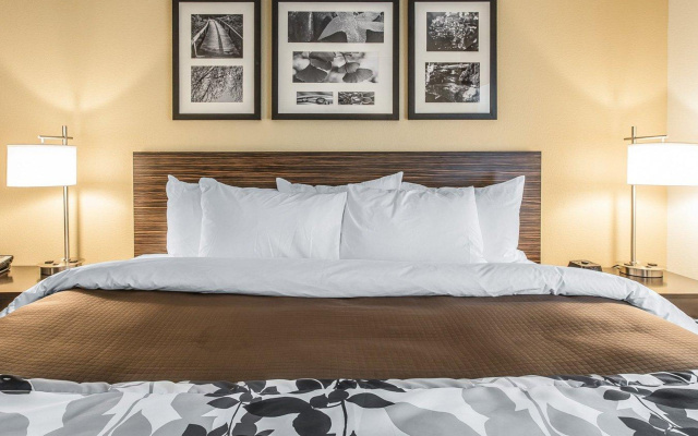 Quality Inn Decatur River City
