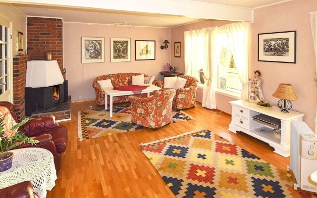 Holiday Home in Ballstad