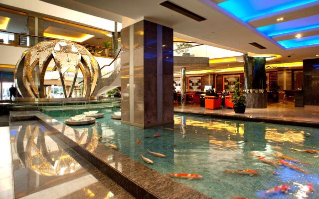 Howard Johnson Ginwa Plaza Hotel