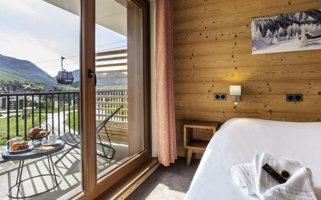 Stylish Apartment Near the Ski-slopes of L'alpe Dhuez