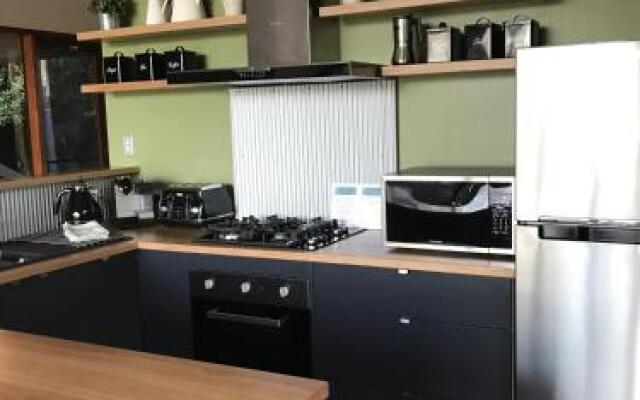 Barrengarry Hideaway