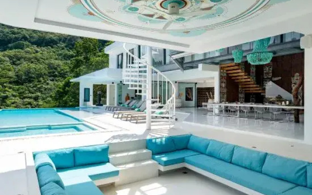 Villa Murano with Panoramic Sea Views