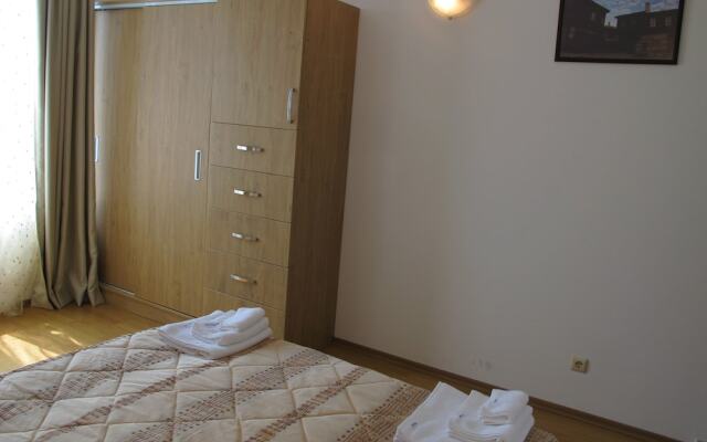 Aparthotel Crystal Beach I