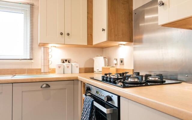 Lavender Lodge with Hot Tub