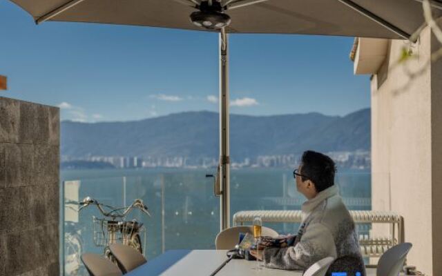 Mont XIX Full Lake View Villa