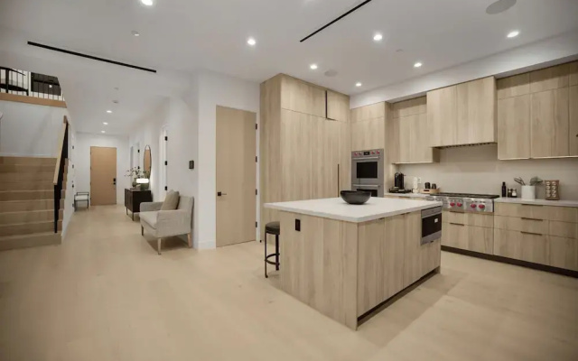 Kraft Villa - Luxury Living Redefined w/ Pool