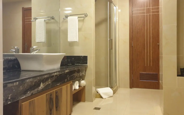 Summerset Continental Hotel By Usuma