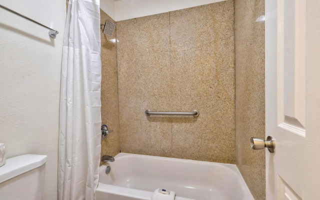 Motel 6 Bryan, TX - College Station