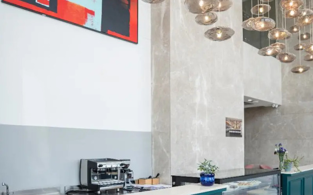 AR Suites KLJ Square