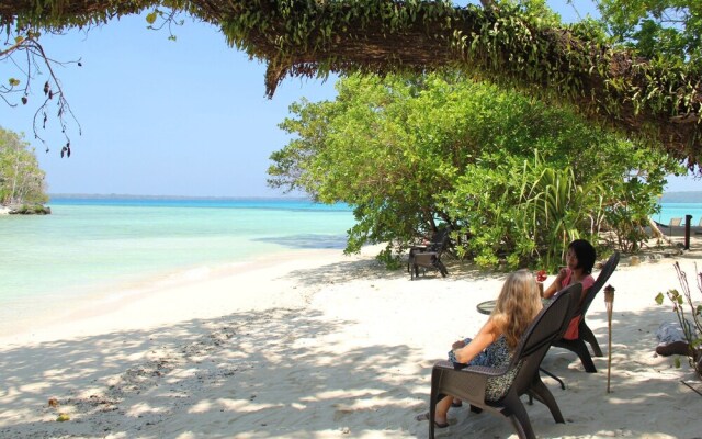 Sunrise Beach Cabanas Eco-Resort