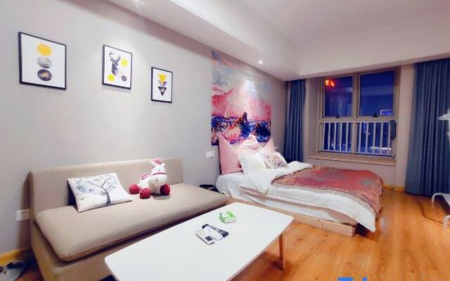 Aurora Apartment (Yangzhou Wanda Store)