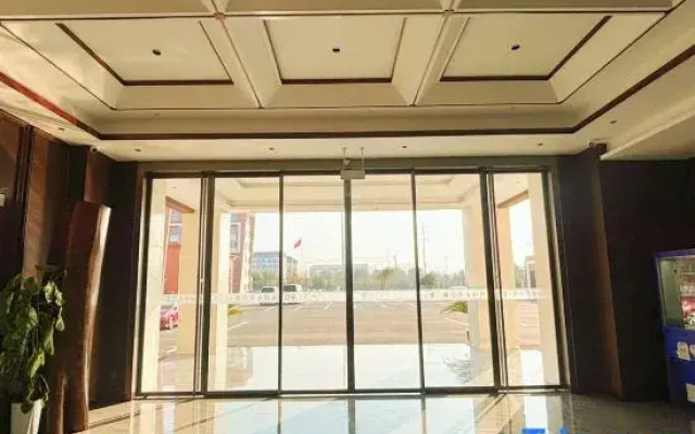 Soaring Phoenix Student Hotel