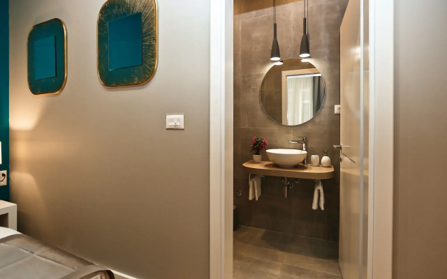Riva Luxury Rooms