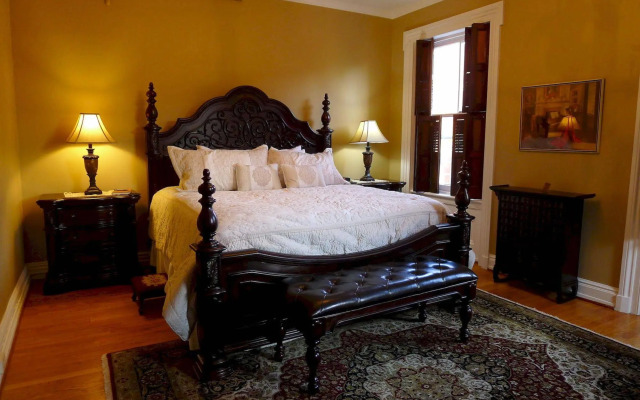 The Swope Manor Bed & Breakfast