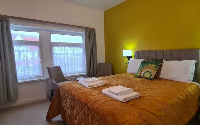 Torland Seafront Hotel