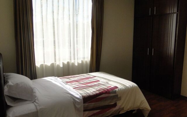 Hotel LEF