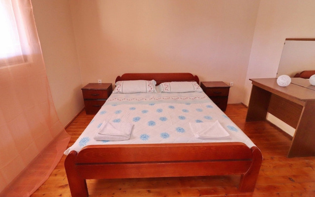 Peaceful Holiday House Senija