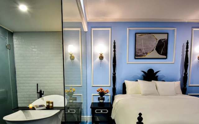 Hotel Del Luna by LUK Global