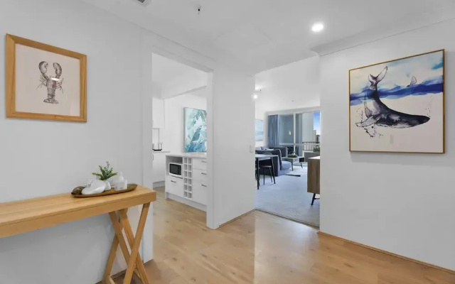 Ocean View 2-bed With Pool, Tennis Court & BBQ