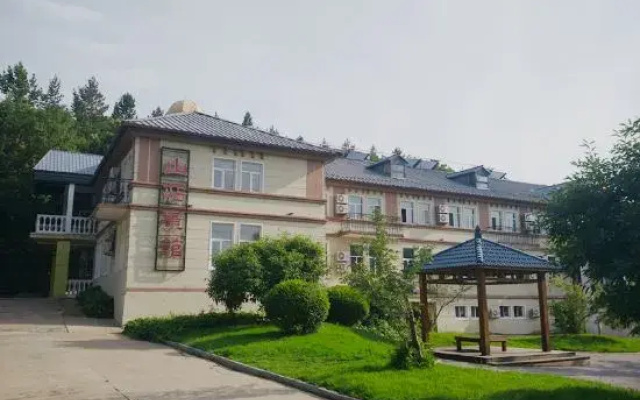 Jingpo Lake Mountain villa hotel