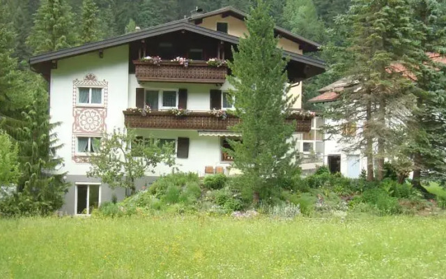 Haus Muster