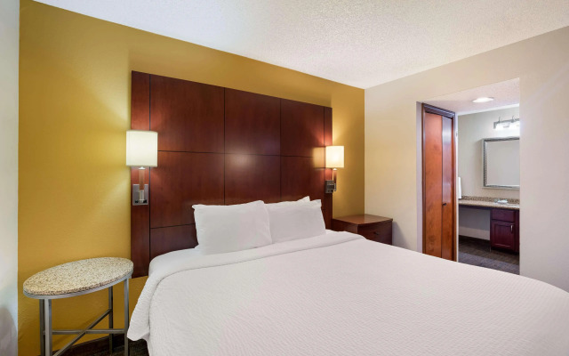 SenS Suites Livermore, SureStay Collection by Best Western