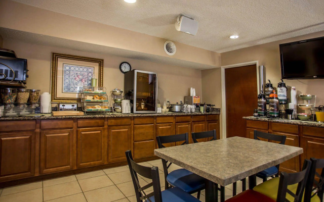 Quality Inn Huntersville near Lake Norman