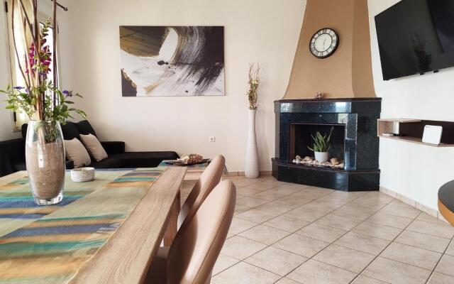 Modern 1Br apt , Garden , View & AC