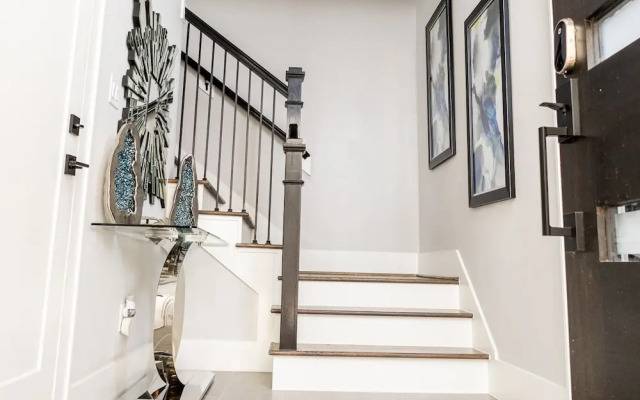 Houston Lux Townhome