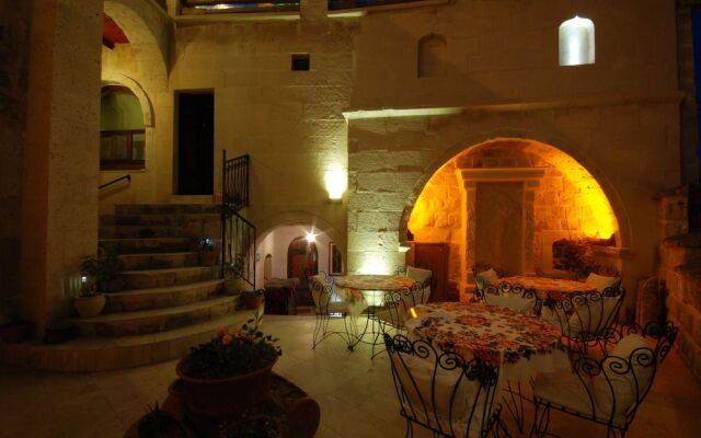 Ask-i Derun Hotel