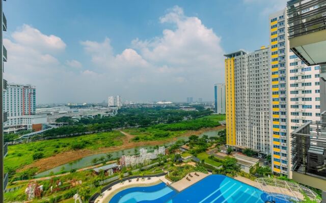 Pool View Studio Apartment @ Springlake Summarecon Bekasi