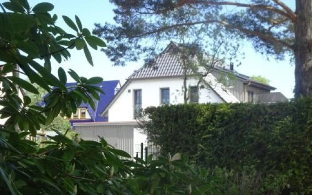 Rosenberg 13 Wohnung 1d DG re