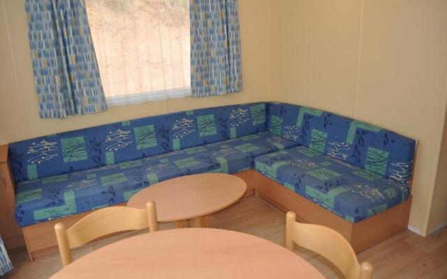 Camping Des Bastides Logements Insolites