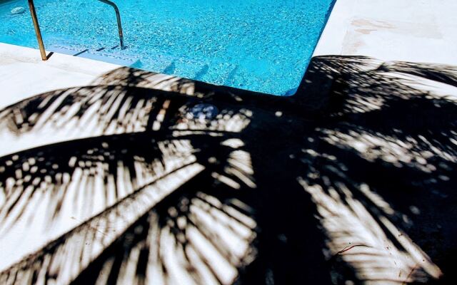 Abaai Resort