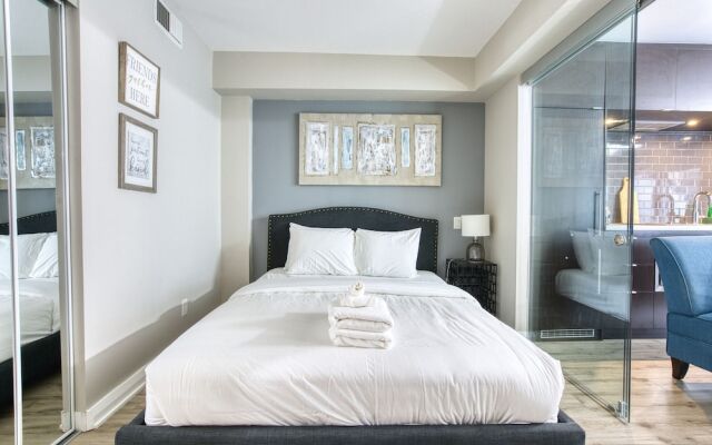 Yorkville Modern 1 Bedroom Suite Toronto