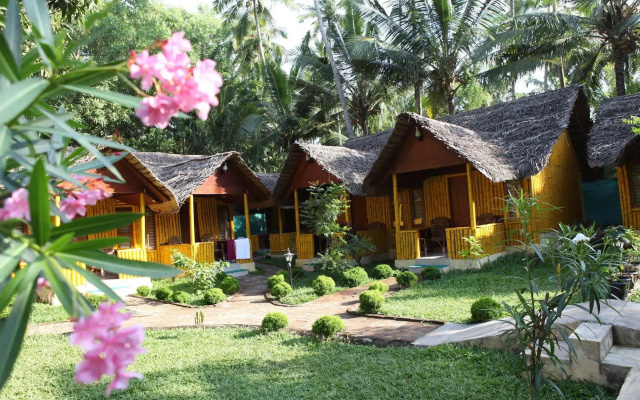 Savithri Inn
